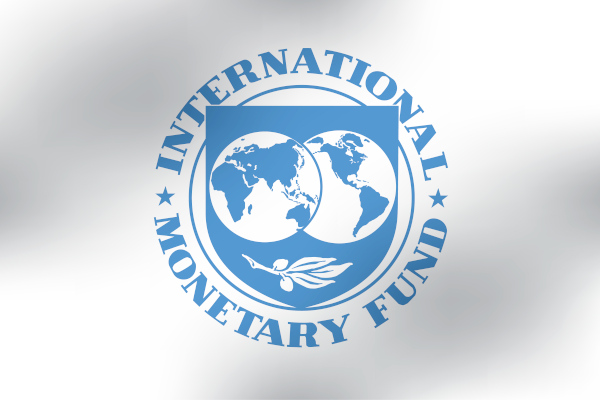 Bandeira com o logo do Fundo Monetário Internacional (FMI).