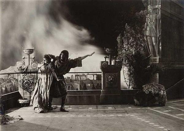 Cena de Helena e Páris, em “A queda de Troia”, filme italiano do diretor Giovanni Pastrone, de 1911.