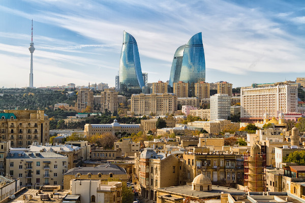 Vista panorâmica de Baku, a capital do Azerbaijão.