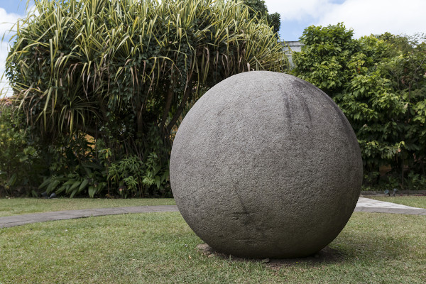 Esfera de pedra.