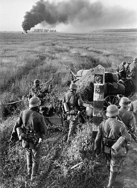 Invasão que deu início à Batalha de Stalingrado, uma das principais batalhas da Segunda Guerra Mundial.