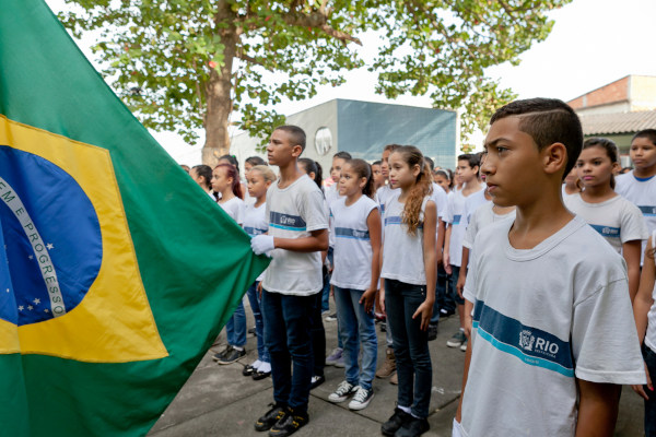 Hino Nacional Brasileiro: letra, história, autores - Brasil Escola