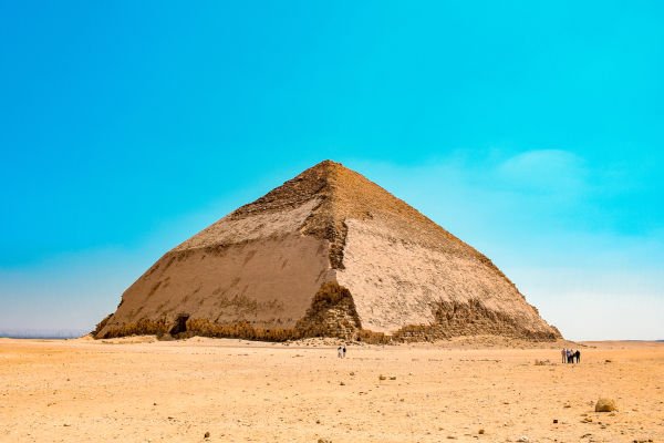 Pirâmide Curvada, uma das pirâmides do Egito.