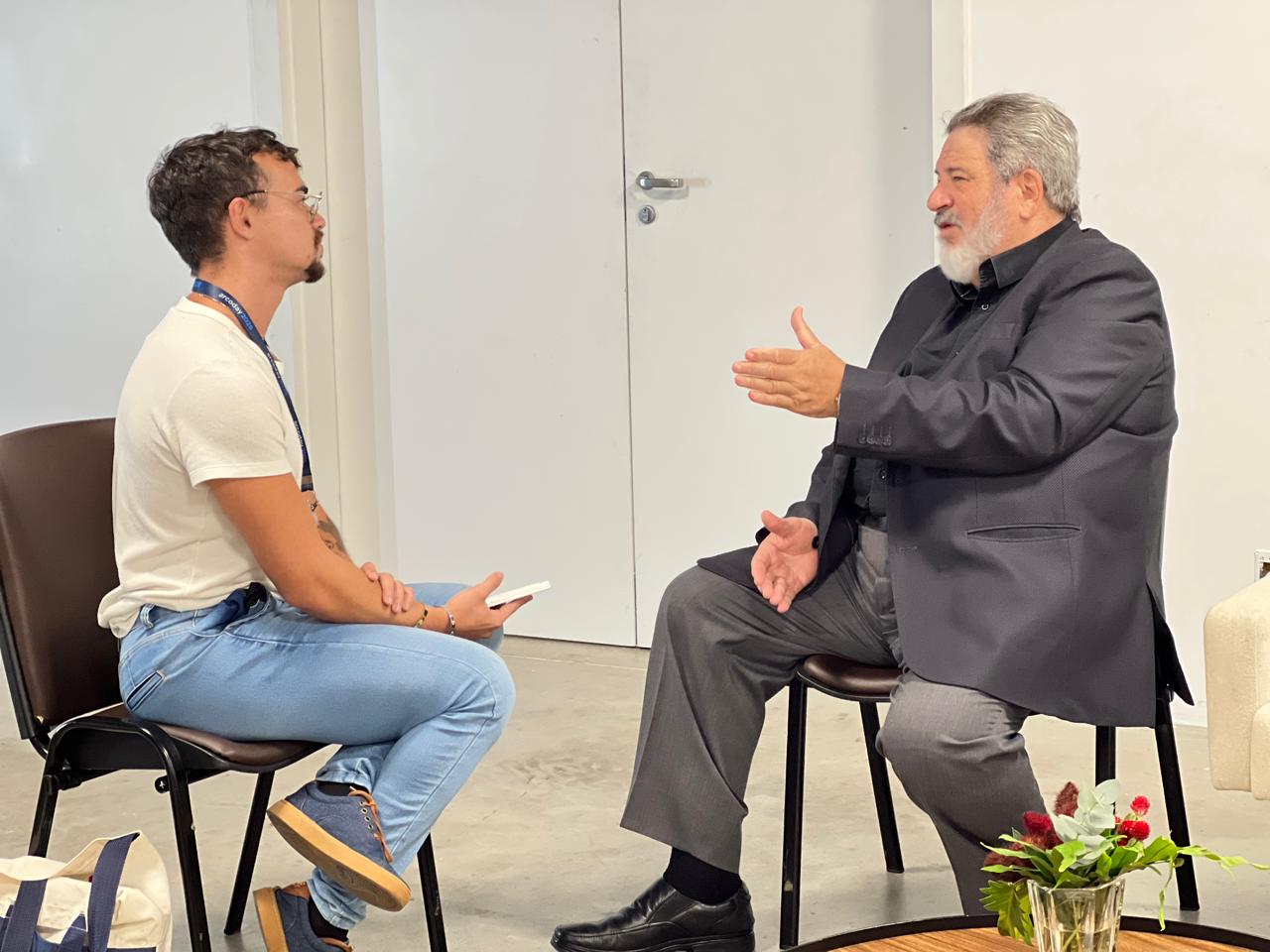 Entrevista do Brasil Escola com M&aacute;rio S&eacute;rgio Cortella
