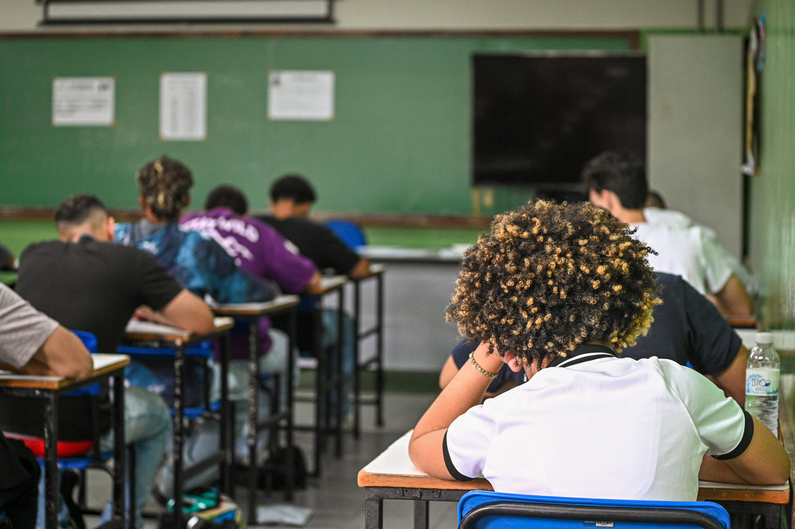 Candidatos em sala de aula