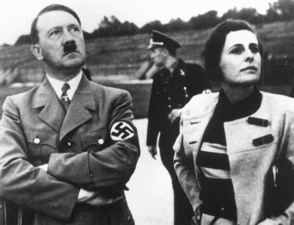 Fig. 31 – Hitler ao lado de Leni Riefenstahl