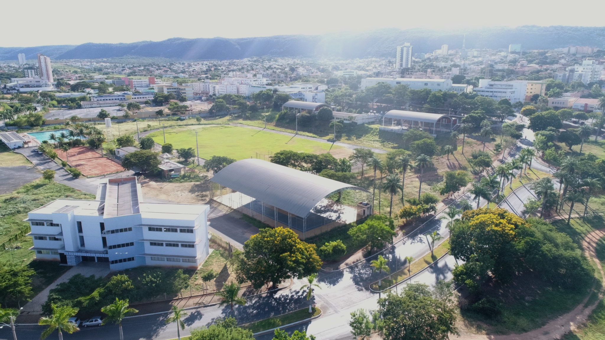Vista aérea do campus da Unimontes.